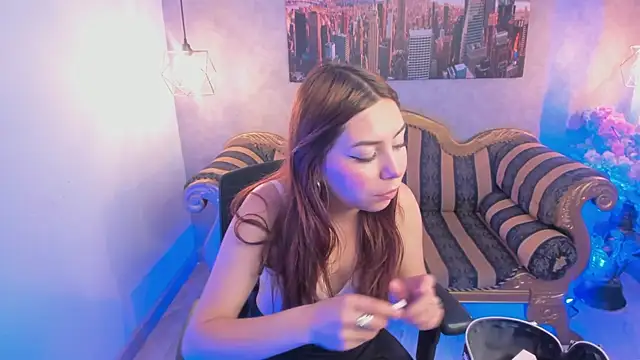 Isabela clk online show from 12.20.25