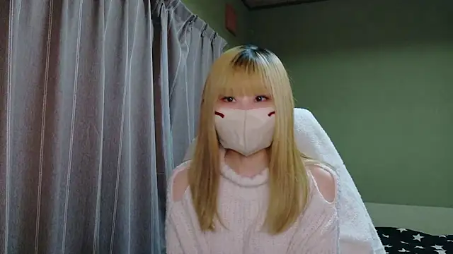 Snapshot of miyu0003 chatting on 11.22.25 miyu0003 online show from 11.22.25