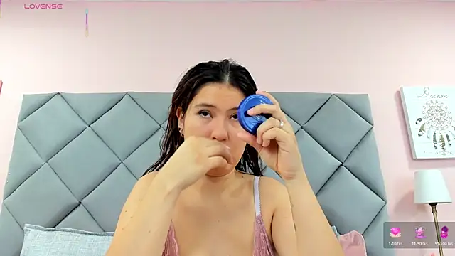 Snapshot of CelesteAdamsss chatting on 11.27.25 CelesteAdamsss online show from 11.27.25