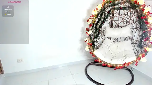 Snapshot of ellie_conor_ chatting on 11.29.25 ellie conor online show from 11.29.25