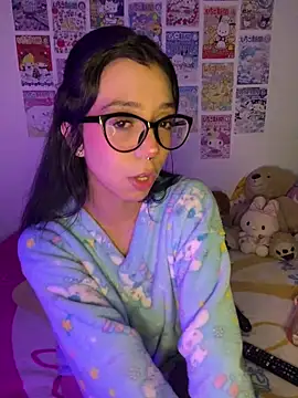 Valen-Foxx1 online show from 12.19.25