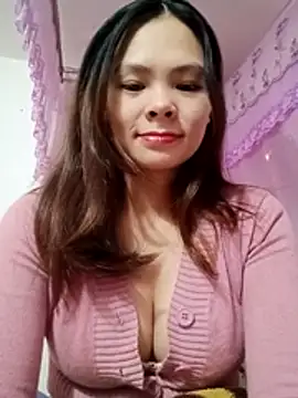 quynhquynh  online show from 01.12.26