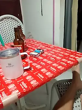 Snapshot of Isahhk chatting on 11.27.25 Isahhk online show from 11.27.25