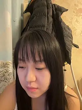 Snapshot of YiYi-12138 chatting on 11.20.25 YiYi-12138 online show from 11.20.25