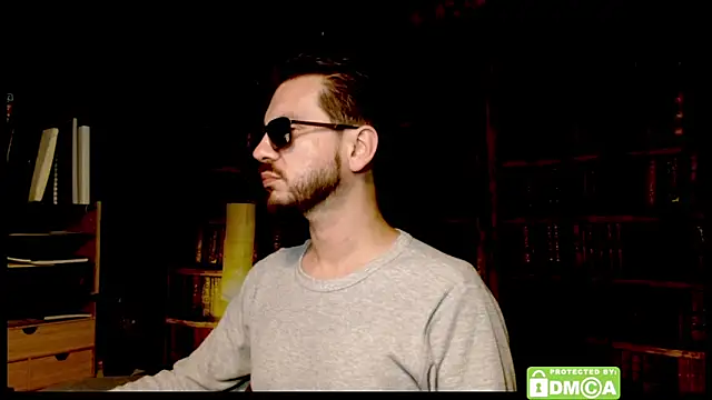 Snapshot of justshutupandwatch chatting on 12.16.25 justshutupandwatch online show from 12.16.25