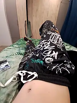 Snapshot of Tinny_Twink_RSA chatting on 11.25.25 Tinny Twink RSA online show from 11.25.25