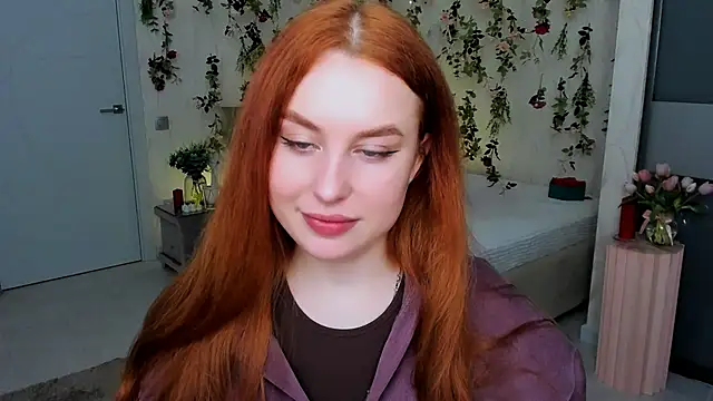 AirySilhouette online show from 04.04.26