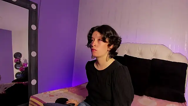 CoralAndOcean  online show from 12.04.25