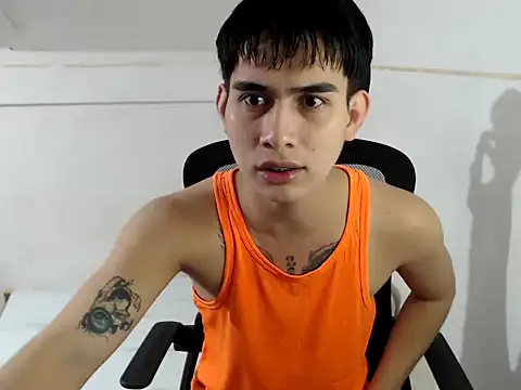 DecentGUy04 online show from 11.21.25