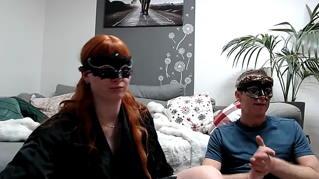 Snapshot of JanaH_jAnus chatting on 11.21.25 JanaH jAnus online show from 11.21.25