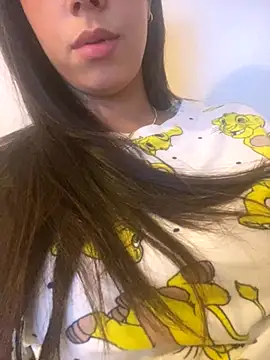 Snapshot of Mohra_arab_ chatting on 11.19.25 Mohra arab online show from 11.19.25