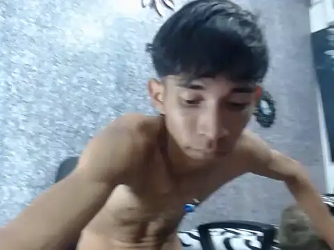 Snapshot of cruzitojpx18 chatting on 11.26.25 cruzitojpx18 online show from 11.26.25