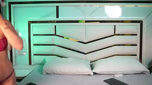 luciana agudelo online show from 12.16.25