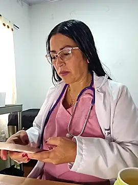 JustSamantha  online show from 11.28.25