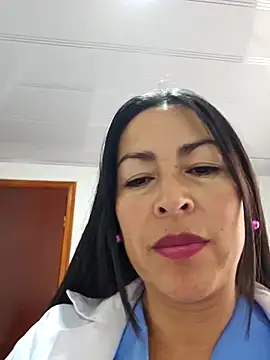 JustSamantha  online show from 01.05.26