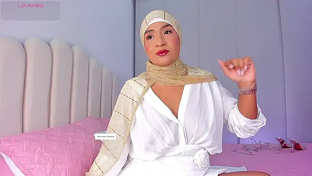 Amira-Zahra online show from 06.16.26