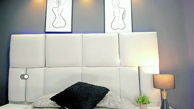 RenataAcosta online show from 11.28.25