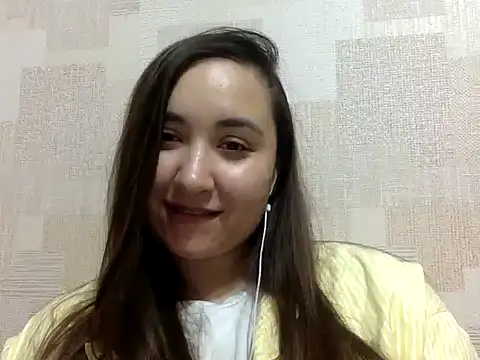 Snapshot of SaSalome chatting on 11.19.25 SaSalome online show from 11.19.25