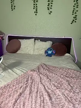 Snapshot of PurrAliceX chatting on 11.30.25 PurrAliceX online show from 11.30.25