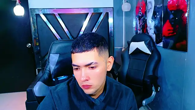 Snapshot of Bairon_Sinclair chatting on 11.23.25 Bairon Sinclair online show from 11.23.25