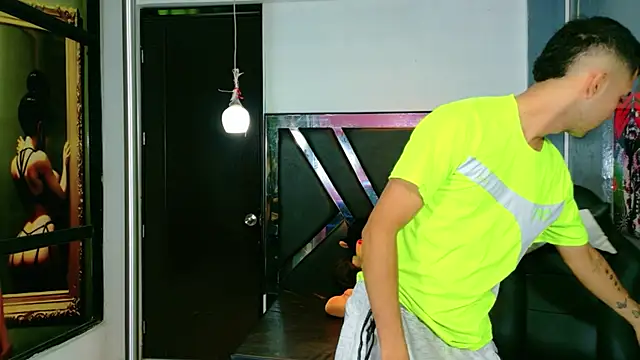 Snapshot of Bairon_Sinclair chatting on 11.24.25 Bairon Sinclair online show from 11.24.25