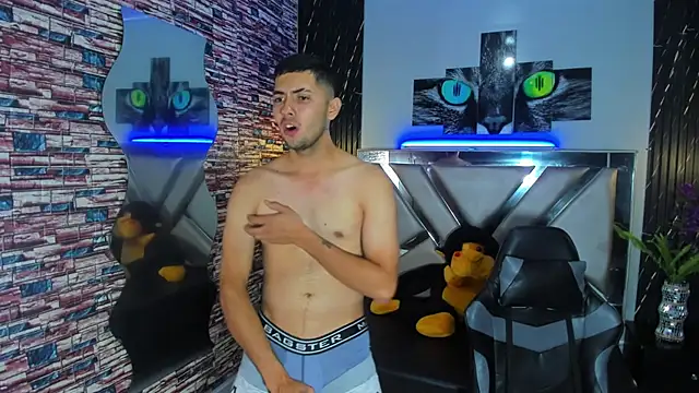 Snapshot of Bairon_Sinclair chatting on 11.27.25 Bairon Sinclair online show from 11.27.25