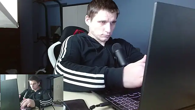 Snapshot of Poliglotjoe1 chatting on 02.01.26 Poliglotjoe1 online show from 02.01.26