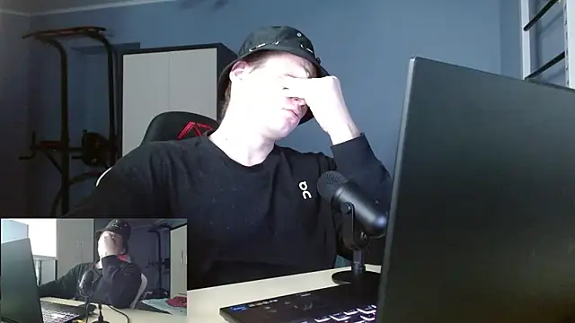 Snapshot of Poliglotjoe1 chatting on 02.07.26 Poliglotjoe1 online show from 02.07.26