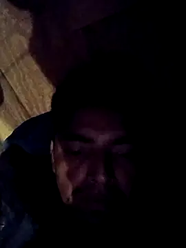 Snapshot of cochmadrr chatting on 11.21.25 cochmadrr online show from 11.21.25