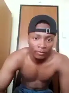 Snapshot of eyahlaba chatting on 11.25.25 eyahlaba online show from 11.25.25