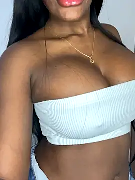 Snapshot of tashaaaaa2395 chatting on 12.18.25 tashaaaaa2395 online show from 12.18.25