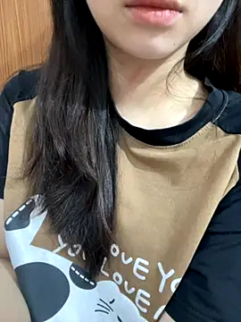 XndSeraphina online show from 11.21.25