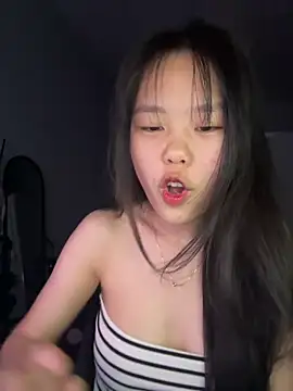 Snapshot of Kiee-lee chatting on 04.07.26 Kiee-lee online show from 04.07.26