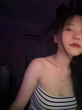 Snapshot of Kiee-lee chatting on 04.08.26 Kiee-lee online show from 04.08.26