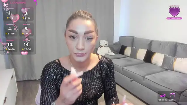 Snapshot of rossana_doll chatting on 05.29.26 rossana doll online show from 05.29.26