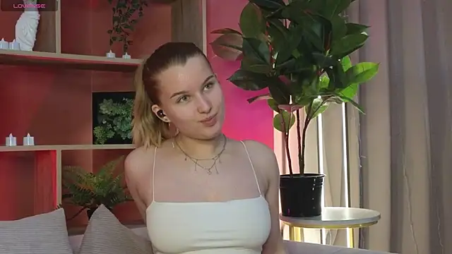 ImiMonroe online show from 05.16.26