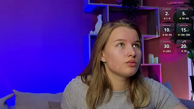 ImiMonroe online show from 05.17.26