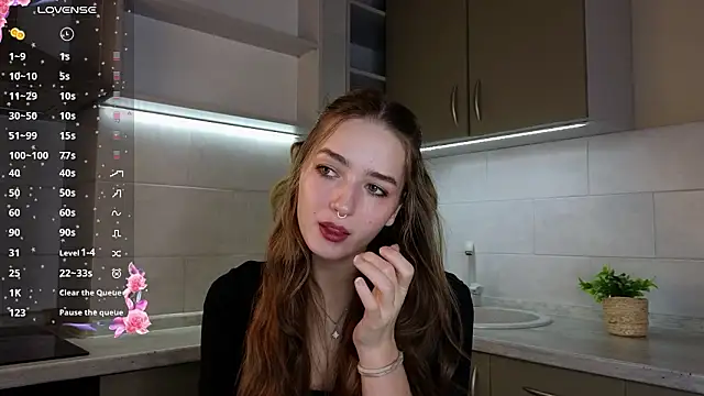 NoirAstrya online show from 03.04.26