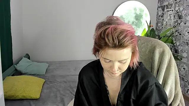 LaylaCookies  online show from 11.25.25