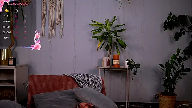 PureEllieX online show from 03.20.26