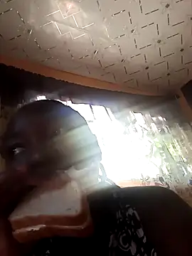 Snapshot of RipePolska chatting on 12.15.25 RipePolska online show from 12.15.25