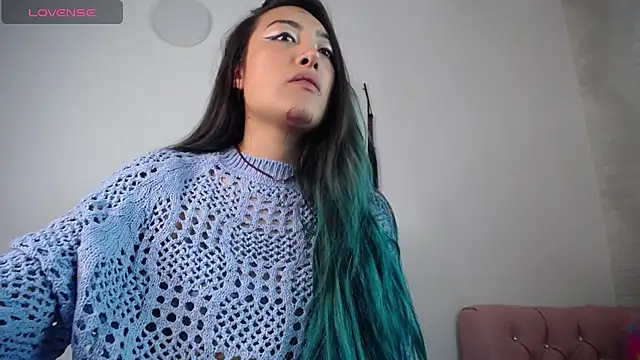 Snapshot of LunaAponte chatting on 02.07.26 LunaAponte online show from 02.07.26