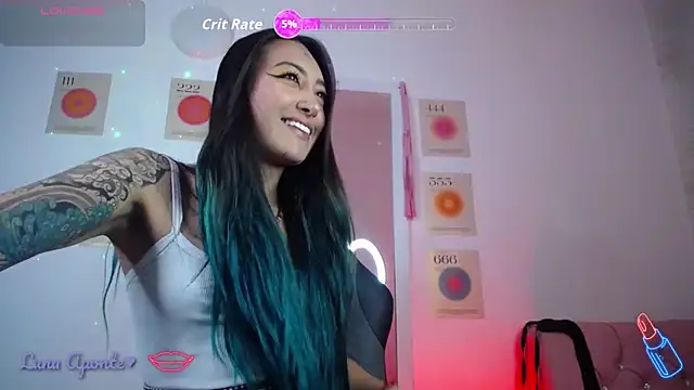 Snapshot of LunaAponte chatting on 02.24.26 LunaAponte online show from 02.24.26