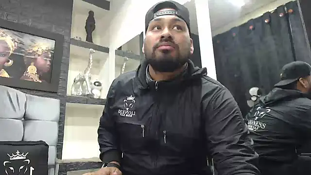 Snapshot of Liam_hairy chatting on 11.29.25 Liam hairy online show from 11.29.25