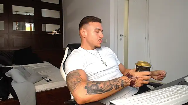 ElijahThorne online show from 02.04.26