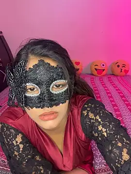 Snapshot of Pretty_Seema chatting on 11.30.25 Pretty Seema online show from 11.30.25