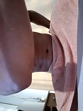 Snapshot of gymratbr chatting on 11.22.25 gymratbr online show from 11.22.25