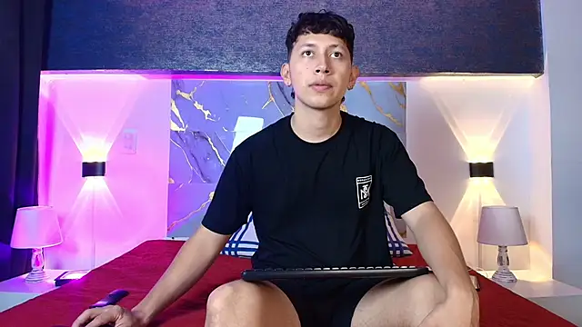 Snapshot of Abeel_Ordaz chatting on 11.25.25 Abeel Ordaz online show from 11.25.25