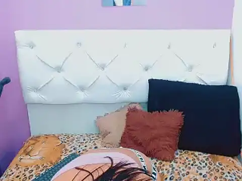 Snapshot of xwetdreamsx chatting on 11.27.25 xwetdreamsx online show from 11.27.25