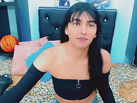 Snapshot of xwetdreamsx chatting on 11.29.25 xwetdreamsx online show from 11.29.25